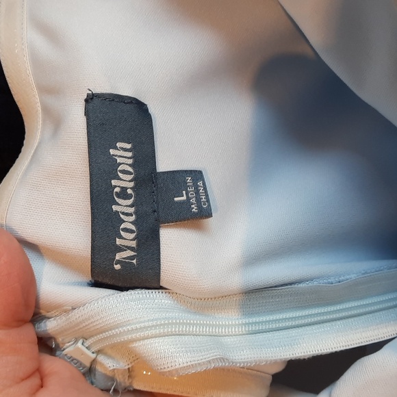 Elegant Strapless Multicolor Dress - Picture 2 of 3